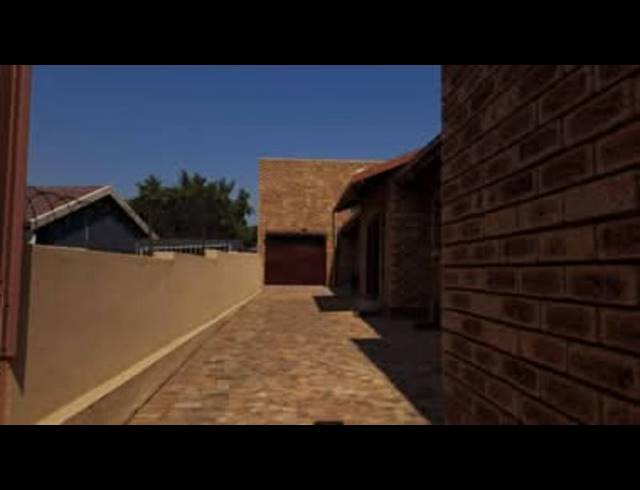 RETAIL PROPERTY TO RENT IN MARLBORO